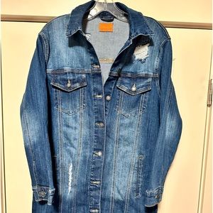 Judy Blue distressed button up denim jacket with pockets.